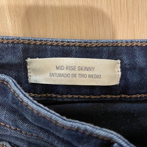 Universal Thread Dark Navy Mid Rise Skinny Jeans - Size 10/30R - Picture 4 of 5